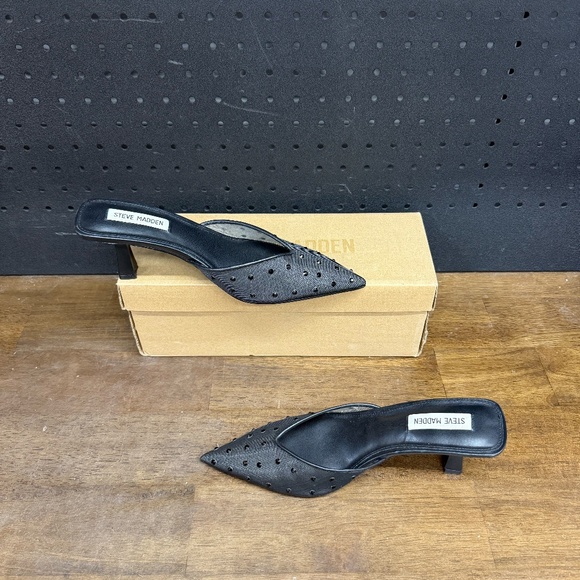 Used W/ Box! Women's Steve Madden Mod Mesh Black Crystal Holiday Heels Size 7 - Picture 2 of 6